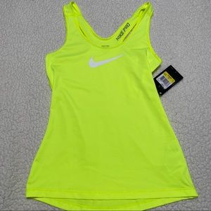 Nike tank top size small
